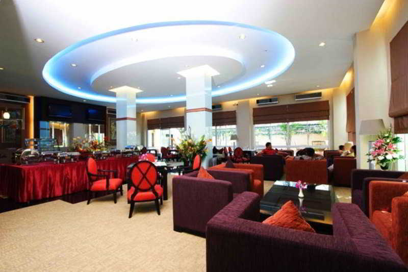 Atrium Boutique Hotel Бангкок Экстерьер фото